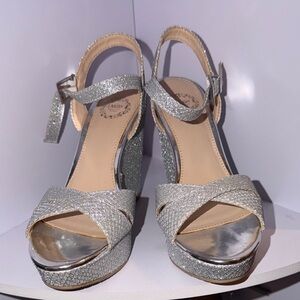 Elegant Silver Women's Sandals